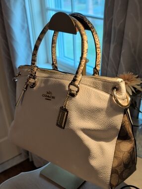 Coach Mia Pebbled Leather Satchel Handbag With Brass Feet And Hangtag